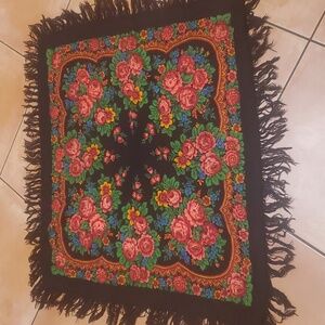 Vintage Red Roses Knit Fringed Scarf 36x36in